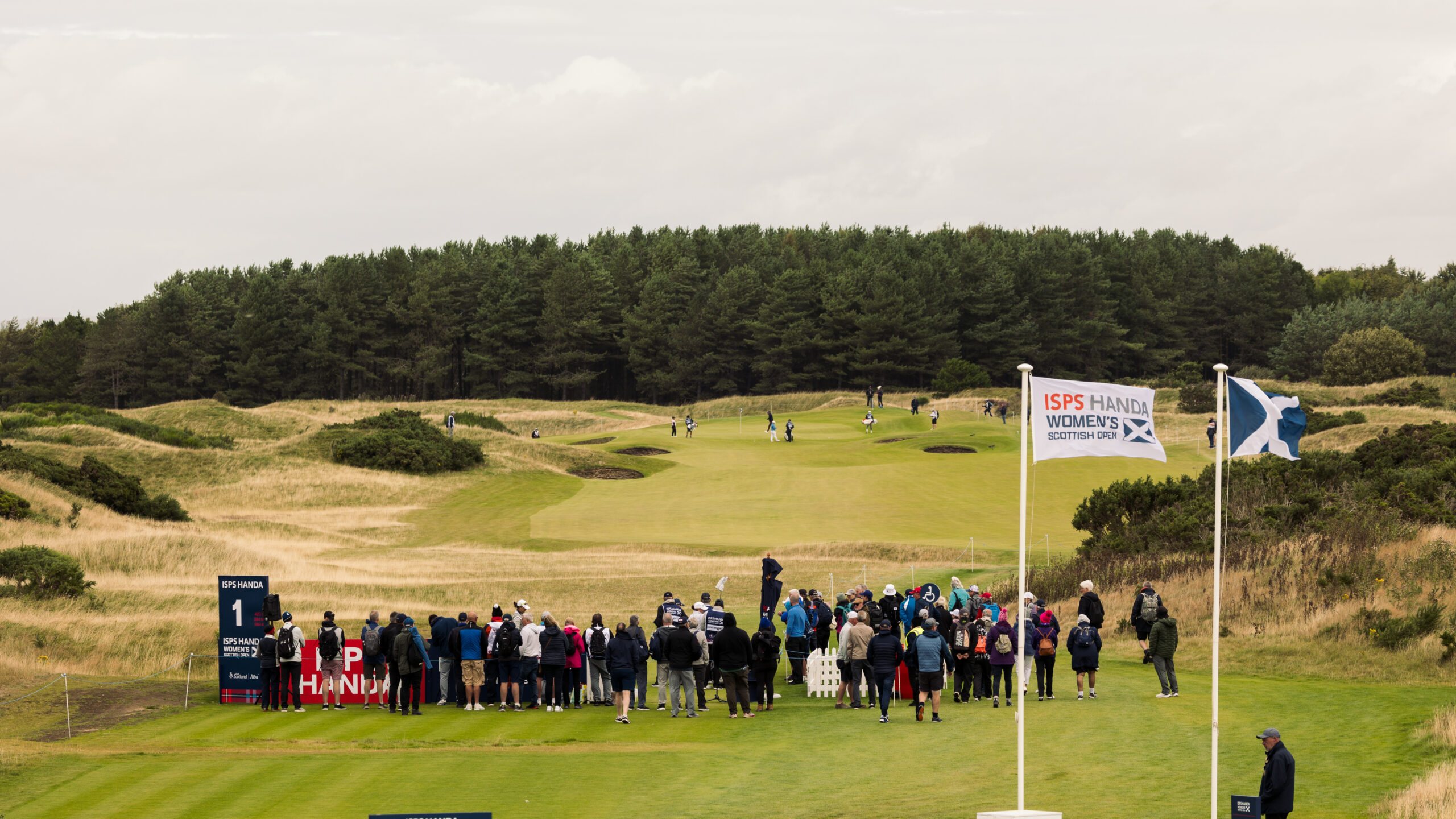 MINJEE LEE & MEGAN KANG SIT ATOP FOR R2